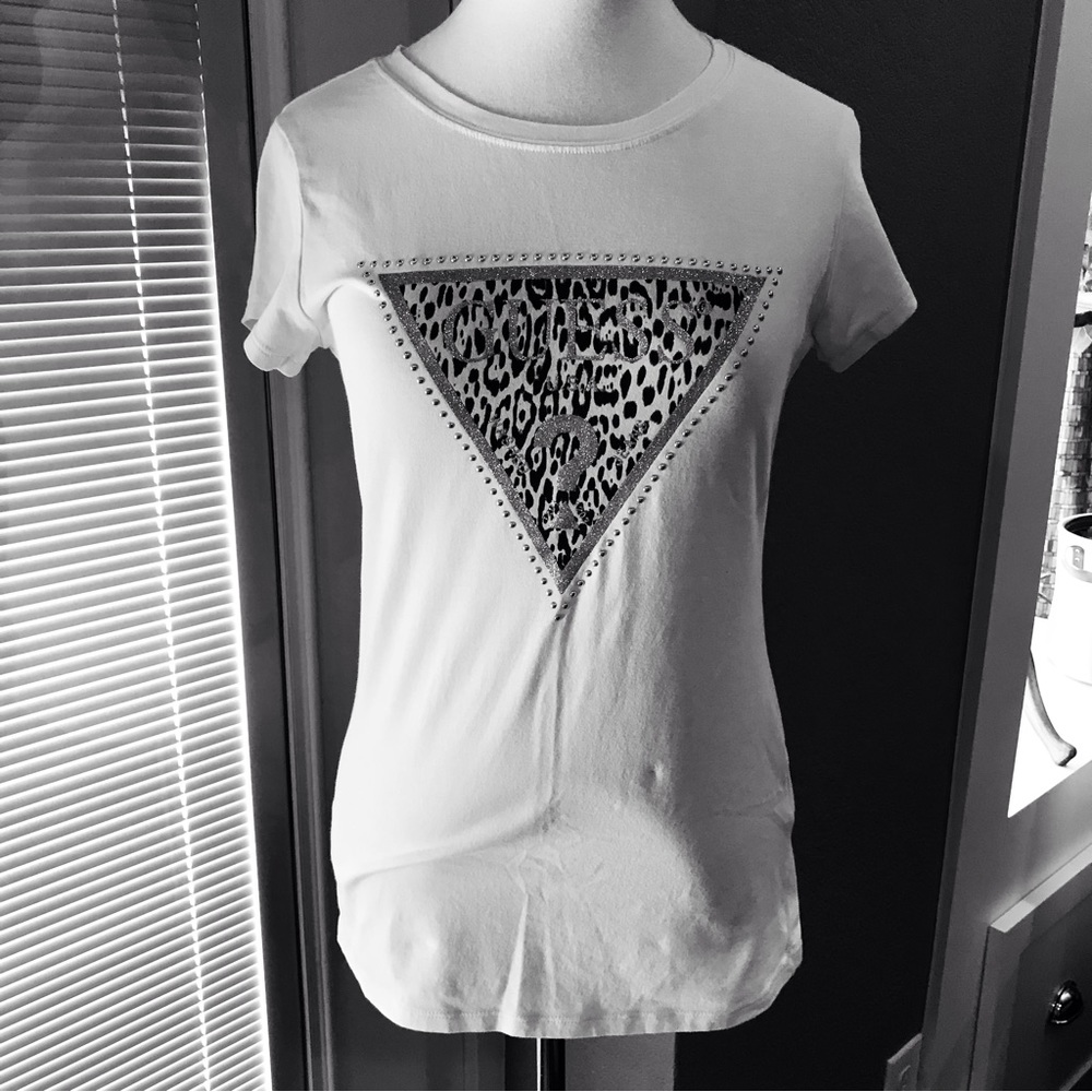 Guess T-shirt